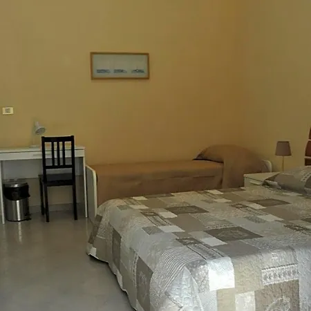 Aldebaran Nocleg ze śniadaniem Cava deʼ Tirreni